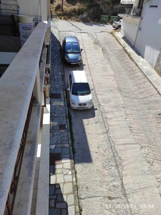 شقة Annashouse Néa Péramos المظهر الخارجي الصورة